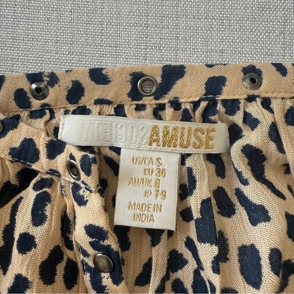 AMUSE SOCIETY WOMEN'S SPLIT CREW OVER SIZED BLOUSE TOP LEOPARD PRINT SMALL S - Picture 6 of 8